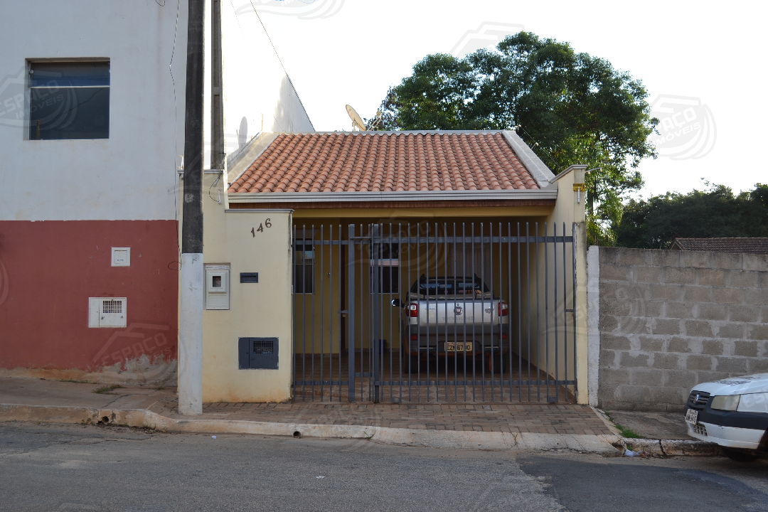 Casa à venda no Santa Terezinha: 