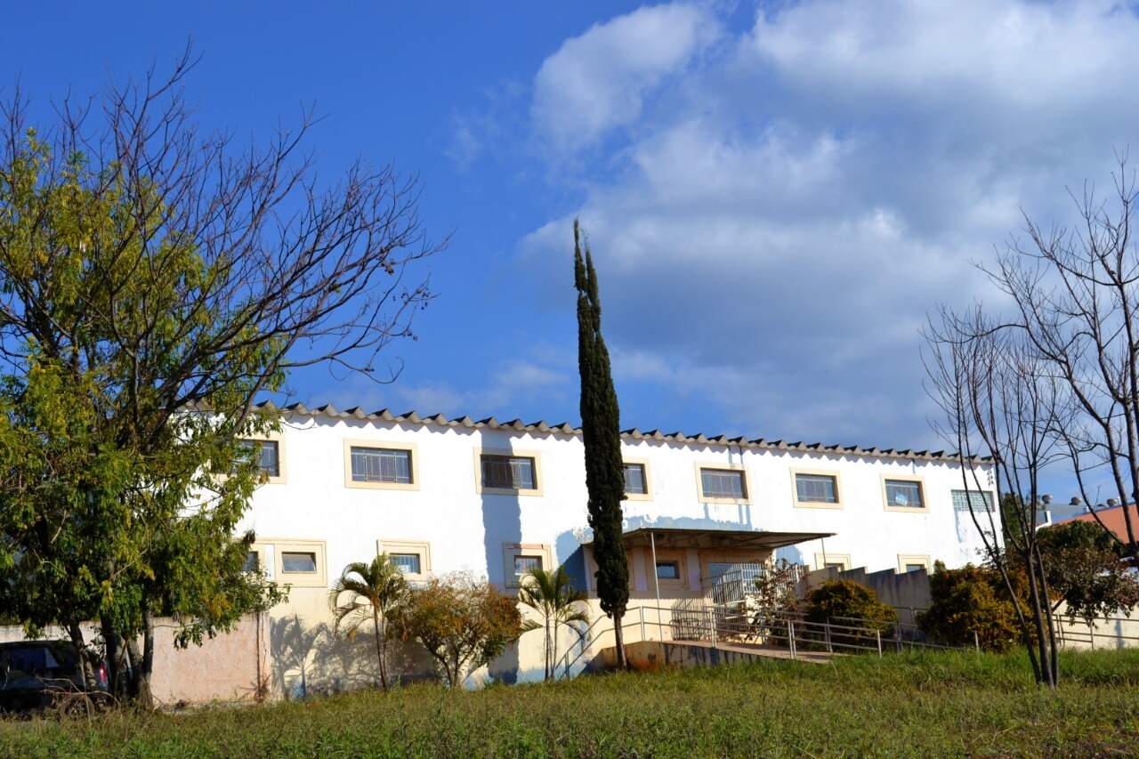 Prédio à venda no Vila São João: 