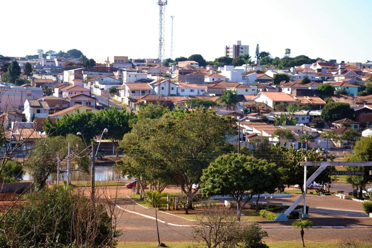 Prédio à venda no Vila São João: 