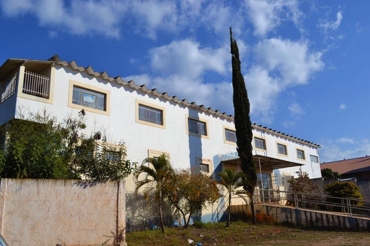 Prédio à venda no Vila São João: 
