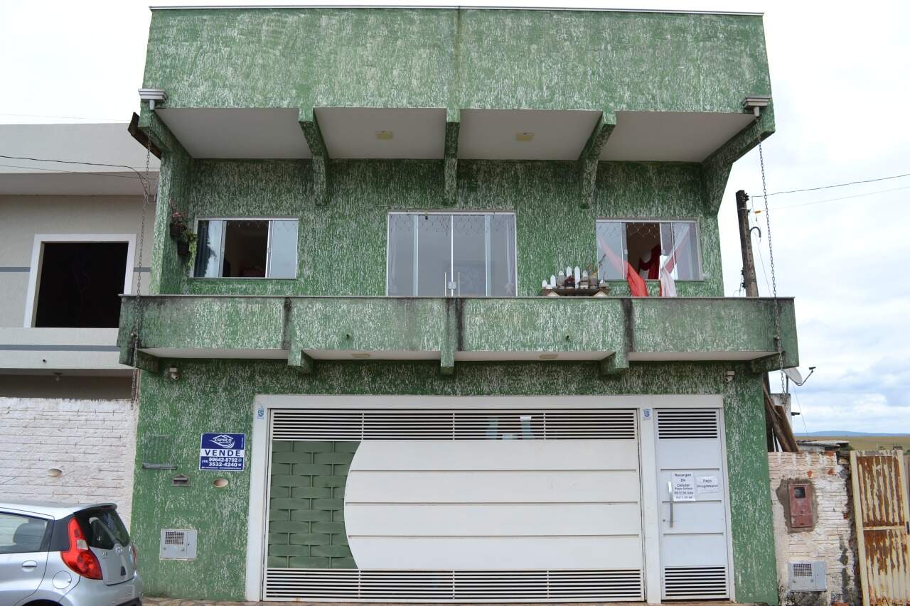 Sobrado à venda no Jardim Comodoro: 