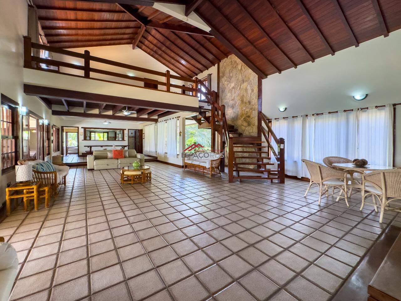 Casa à venda no João Fernandes: 