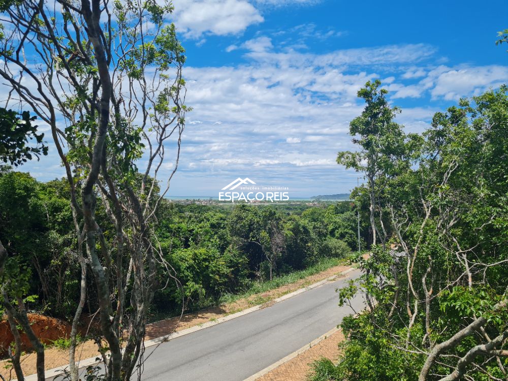 Terreno à venda no Golfe: 