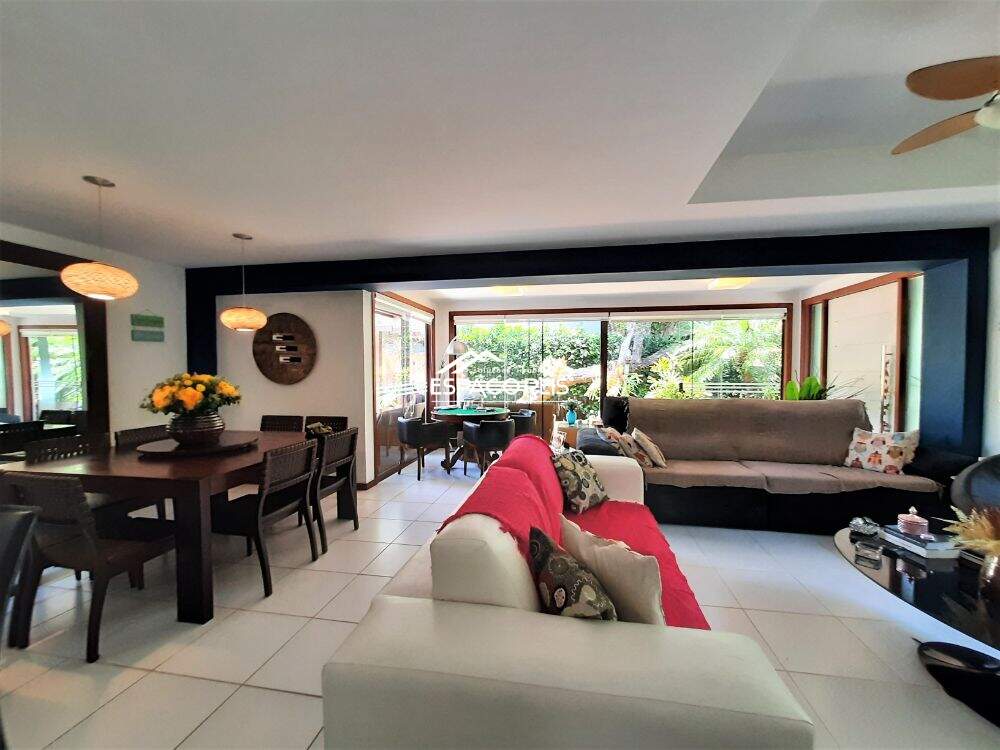Casa de Condomínio à venda no Manguinhos: 