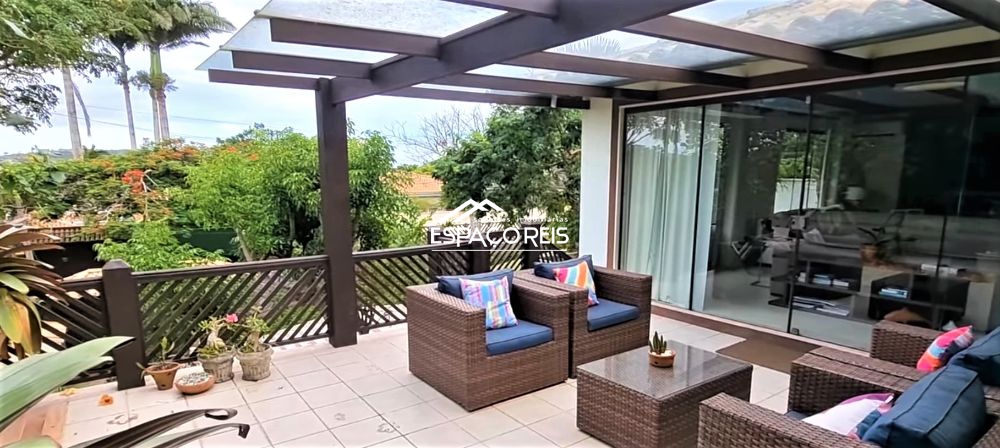 Casa à venda no Ferradura: 