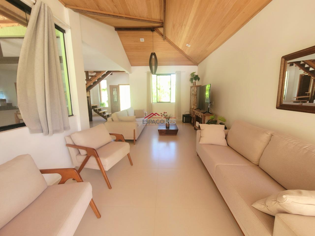 Casa de Condomínio à venda no Caravelas: 