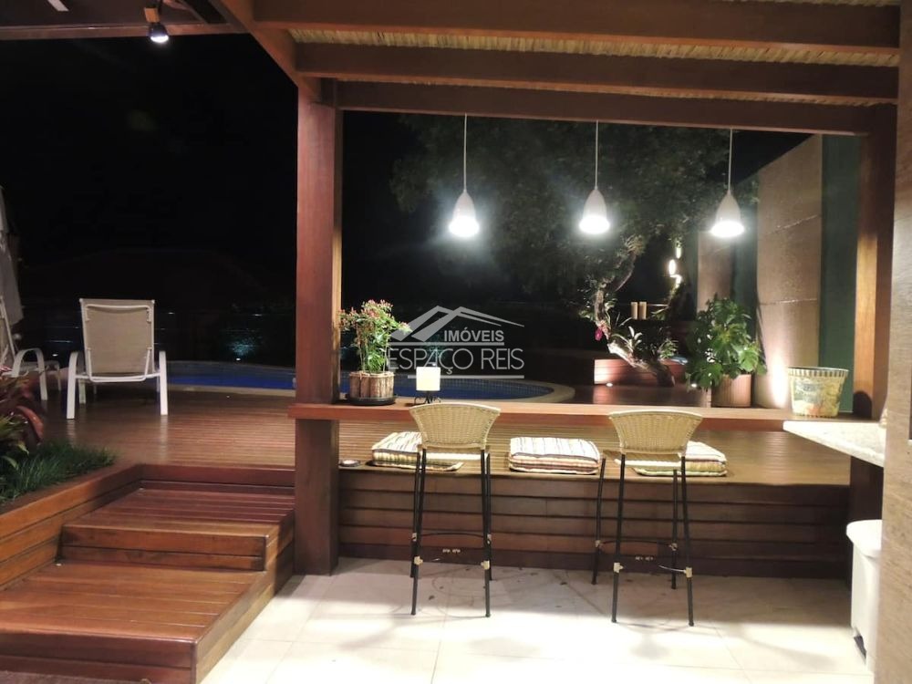 Casa de Condomínio à venda no Forno: 