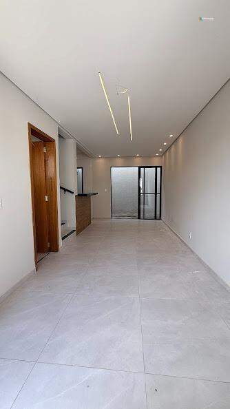 Casa, 3 quartos, 84 m² - Foto 1