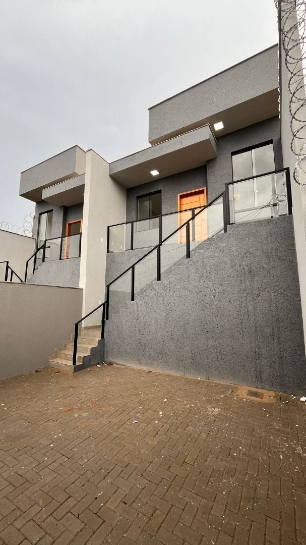 Casa, 3 quartos, 76 m² - Foto 1