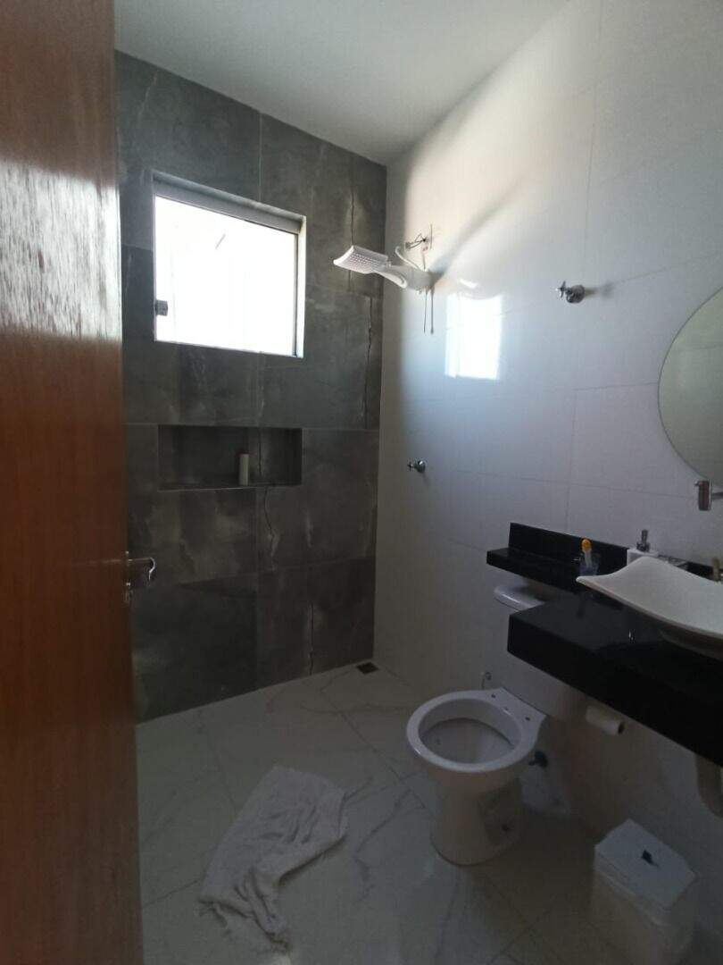 Casa à venda com 3 quartos quartos no bairro Liberdade, Santa Luzia: 