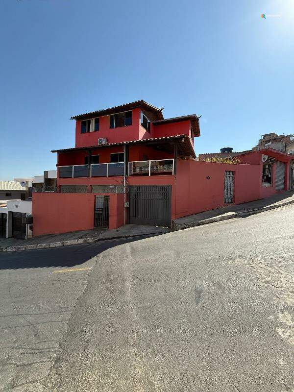 Casa, 5 quartos, 271 m² - Foto 1