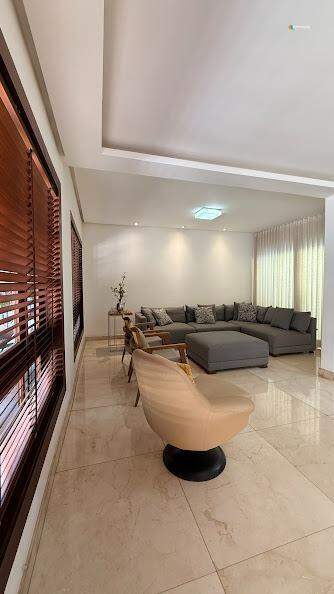 Casa, 4 quartos, 318 m² - Foto 4