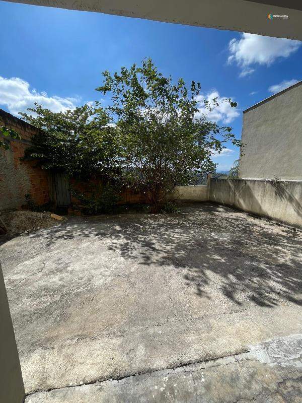 Casa, 3 quartos, 216 m² - Foto 2