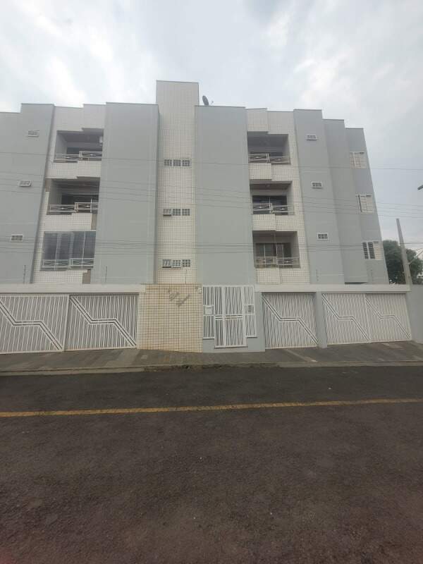 Apartamento para aluguel no Mercês: 