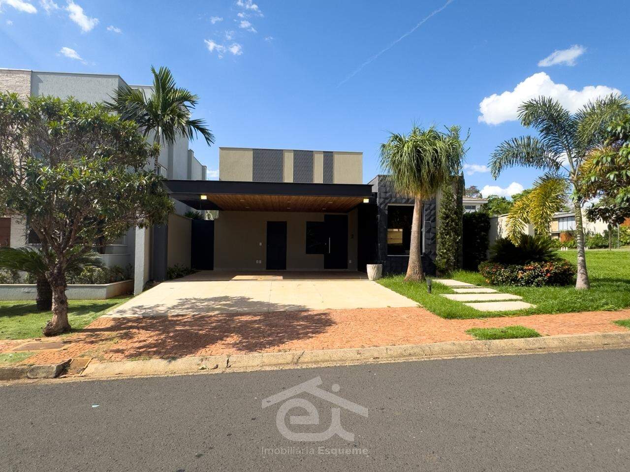 Casa Condominio para aluguel no Flamboyant II: 