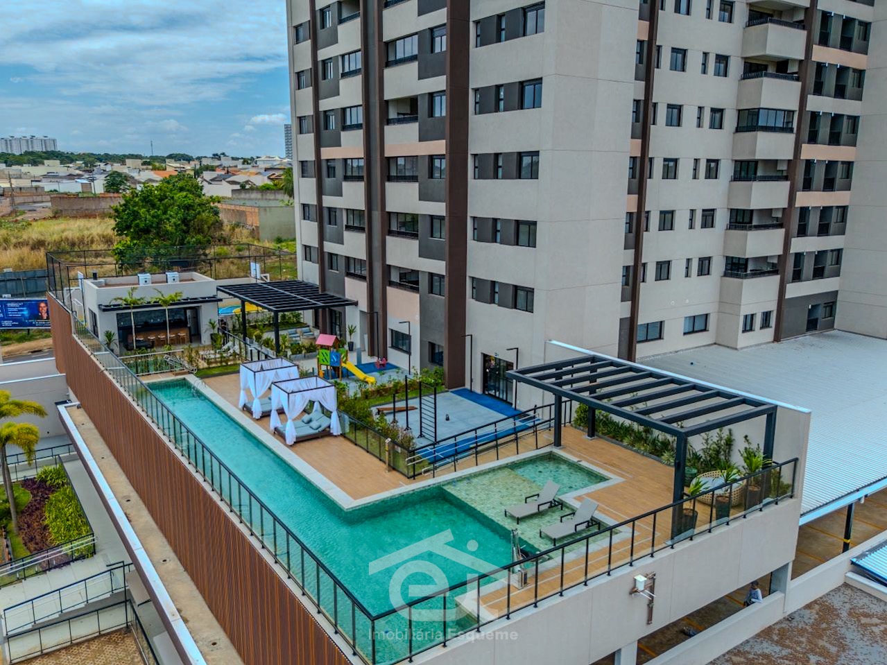 Apartamento para aluguel no Ed. Evros, 3 quartos, 1 suíte, 2 vagas, varanda gourmet, Parque do Mirante - Uberaba/MG