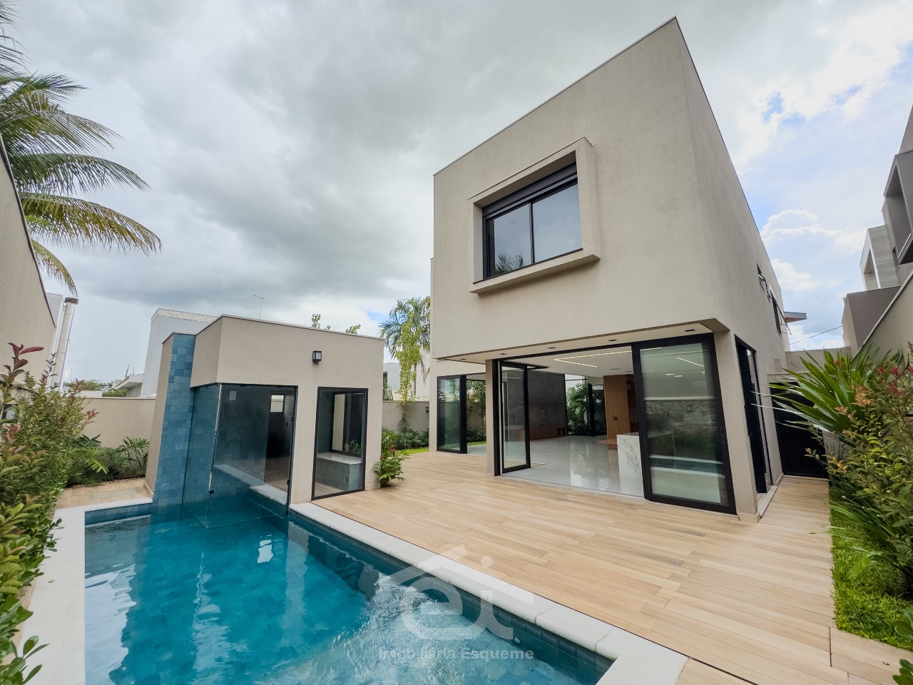 Casa Condominio à venda, 3 quartos, 3 suítes, 6 vagas, Damha II - Res. Uberaba - Uberaba/MG