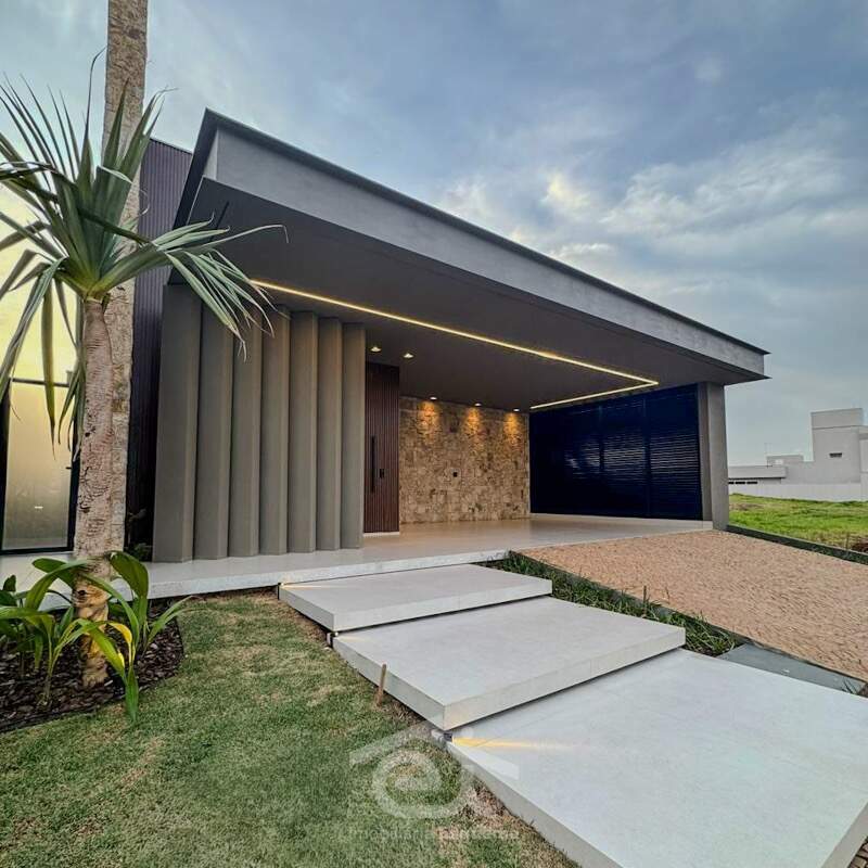 Casa Condominio à venda, 3 quartos, 3 suítes, 4 vagas, Damha III - Res. Uberaba - Uberaba/MG