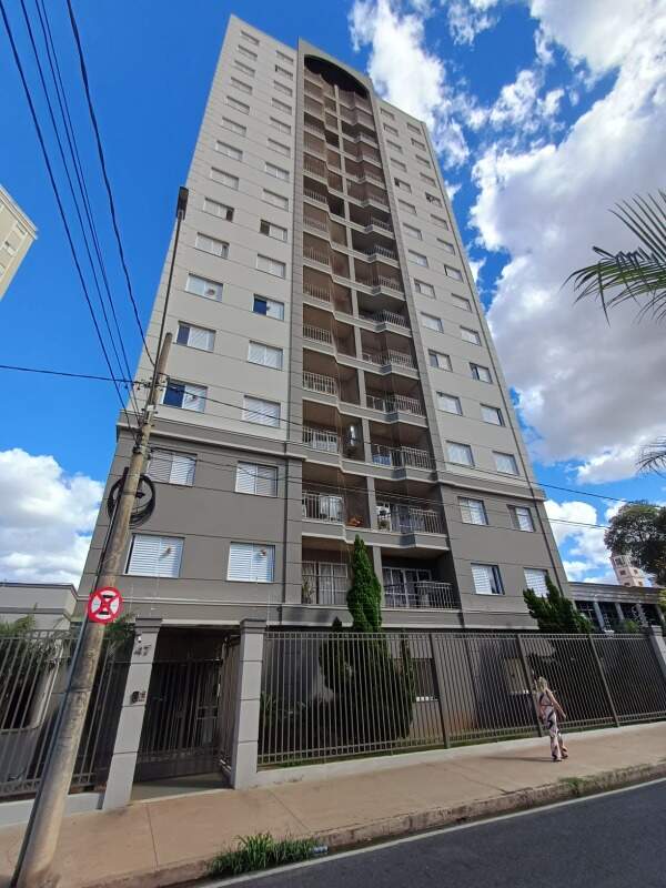 Apartamento para aluguel, 3 quartos, 1 suíte, 1 vaga, Mercês - Uberaba/MG