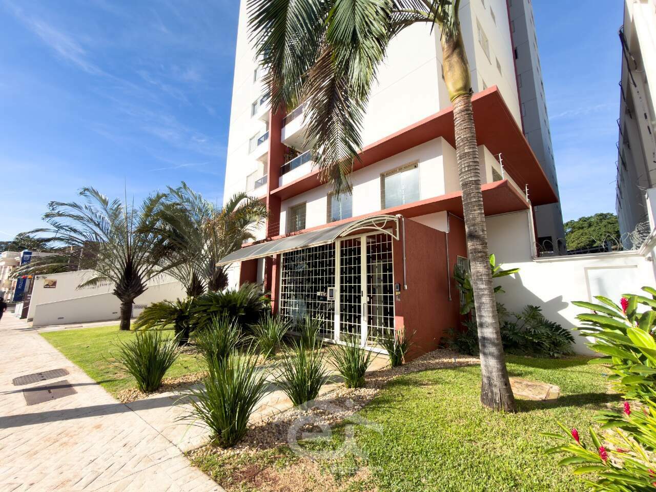 Apartamento para aluguel, 3 quartos, 1 suíte, 2 vagas, Centro - Uberaba/MG