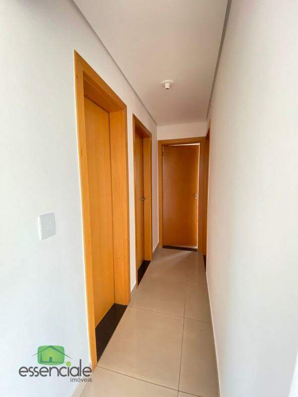 Apartamento para alugar com 3 quartos, 97m² - Foto 4