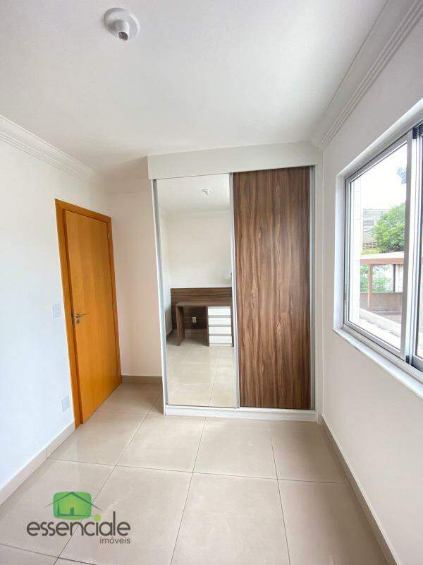 Apartamento para alugar com 3 quartos, 97m² - Foto 12