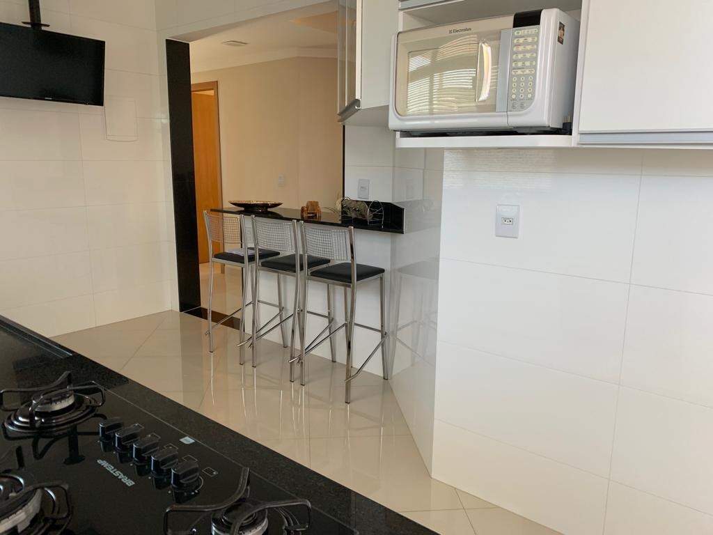 Apartamento à venda com 3 quartos, 118m² - Foto 15