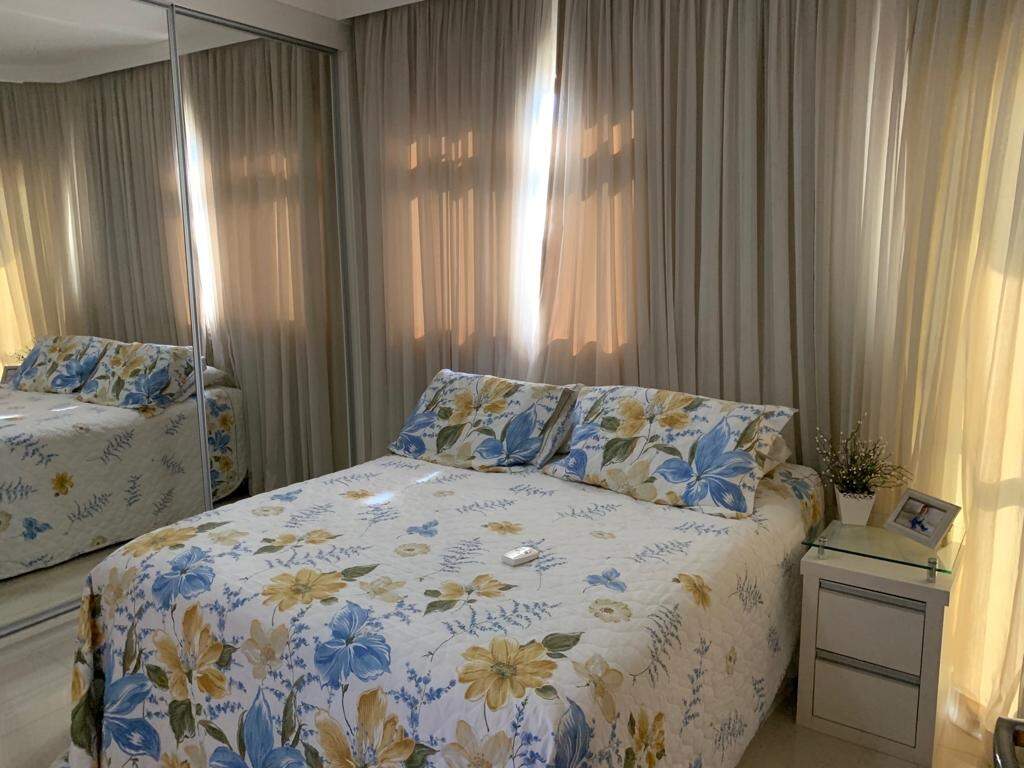 Apartamento à venda com 3 quartos, 118m² - Foto 4