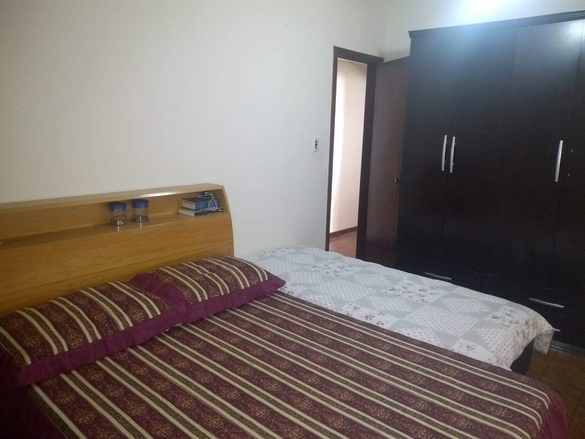 Casa à venda com 3 quartos, 360m² - Foto 9