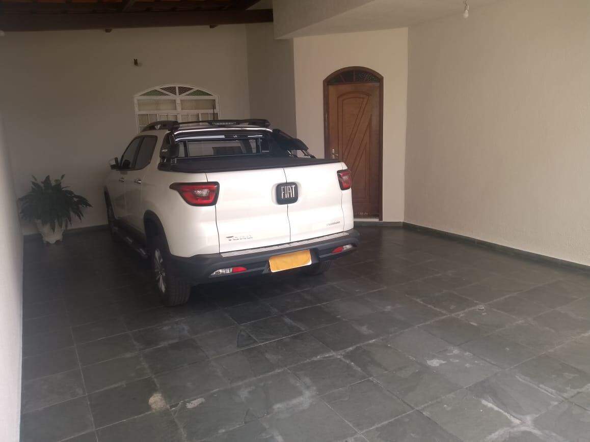 Casa à venda com 3 quartos, 360m² - Foto 4