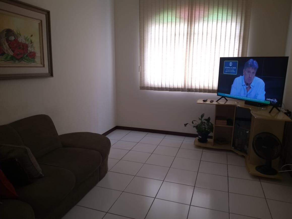 Casa à venda com 3 quartos, 360m² - Foto 8