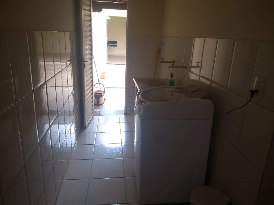 Casa à venda com 3 quartos, 360m² - Foto 18