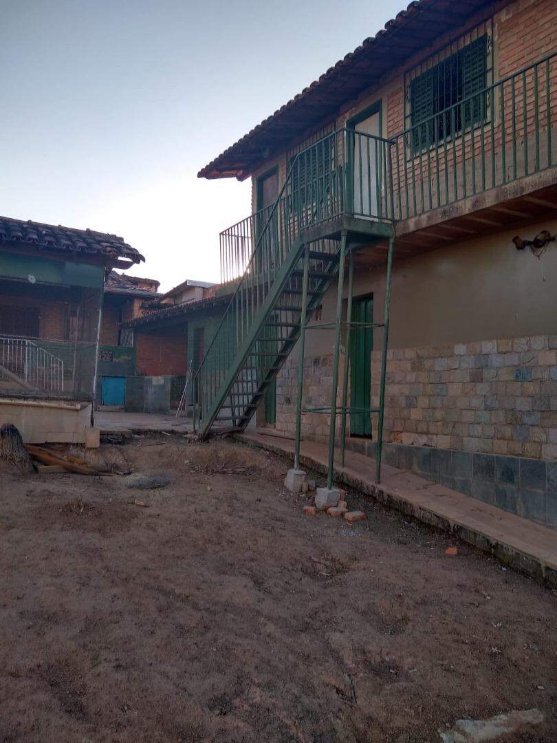 Chácara à venda com 3 quartos, 250m² - Foto 11