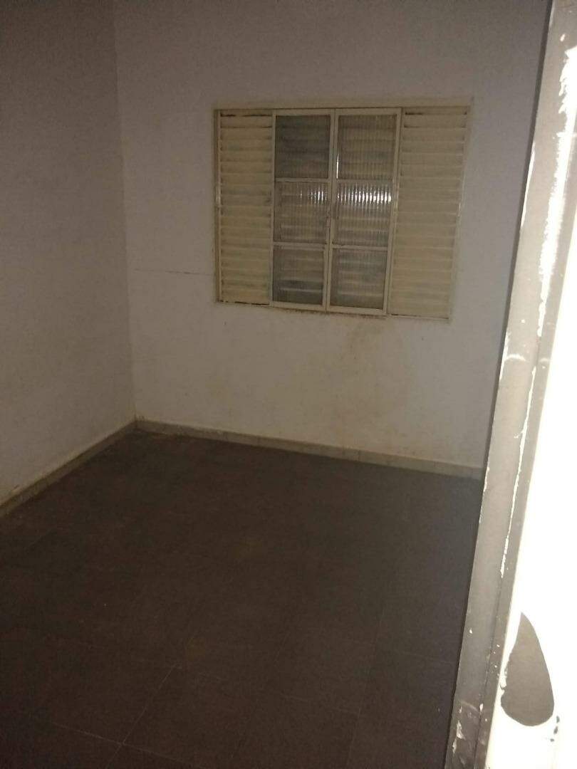 Chácara à venda com 3 quartos, 250m² - Foto 6