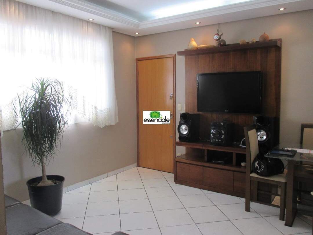 Apartamento à venda com 3 quartos, 80m² - Foto 2