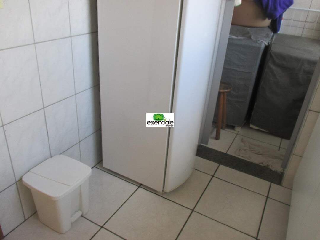 Apartamento à venda com 3 quartos, 80m² - Foto 13