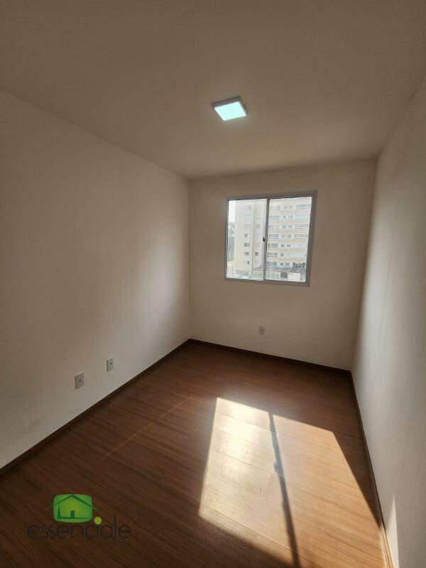 Apartamento para alugar com 2 quartos, 47m² - Foto 12