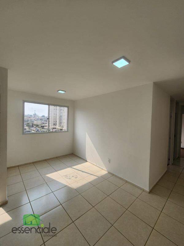 Apartamento para alugar com 2 quartos, 47m² - Foto 3