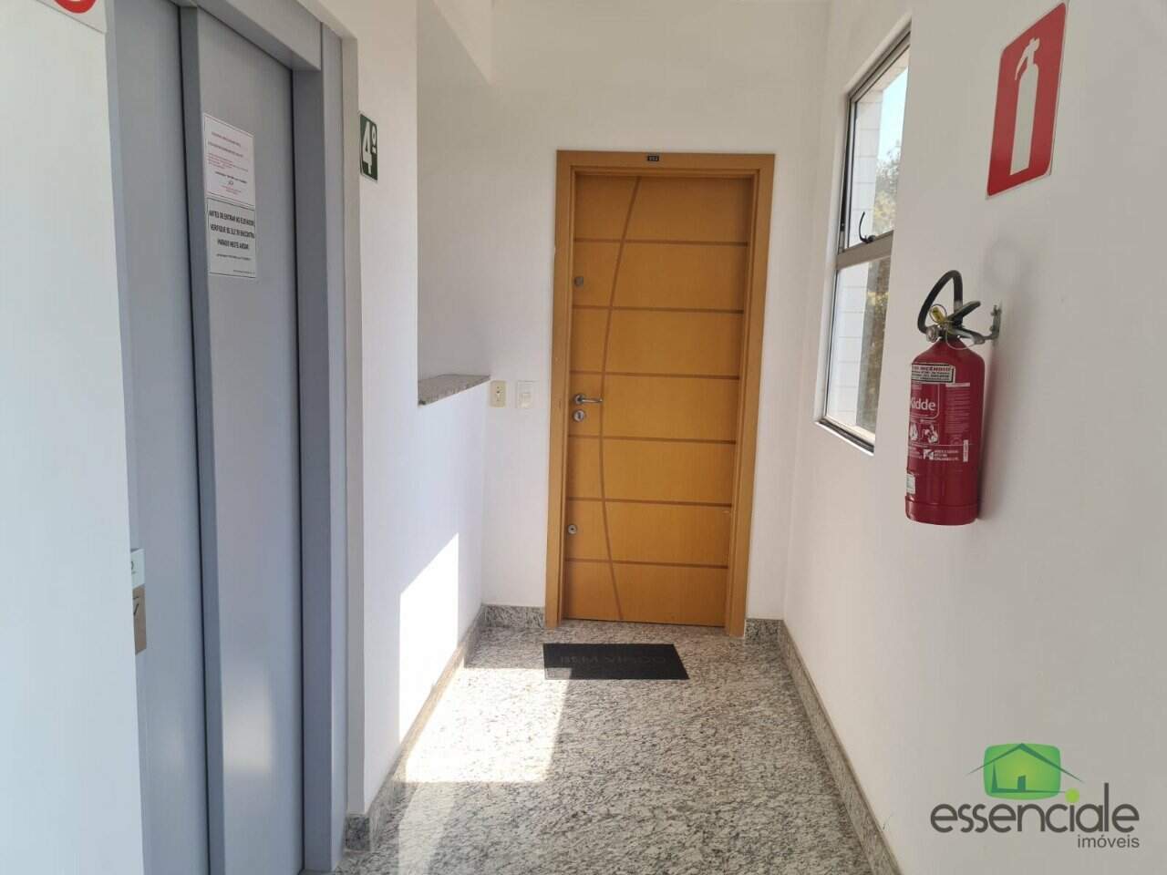 Cobertura à venda com 3 quartos, 125m² - Foto 2