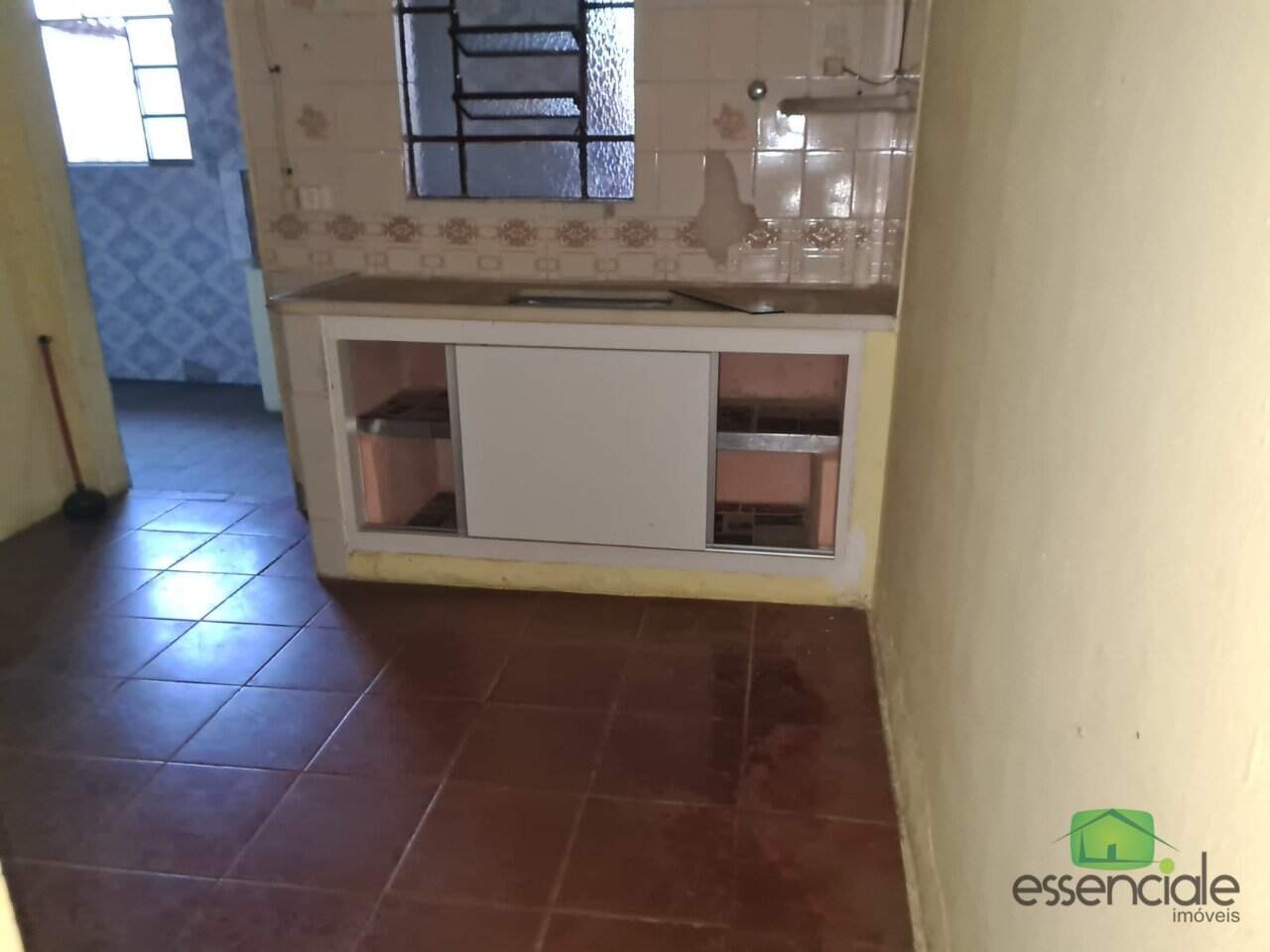 Casa à venda com 4 quartos, 220m² - Foto 12