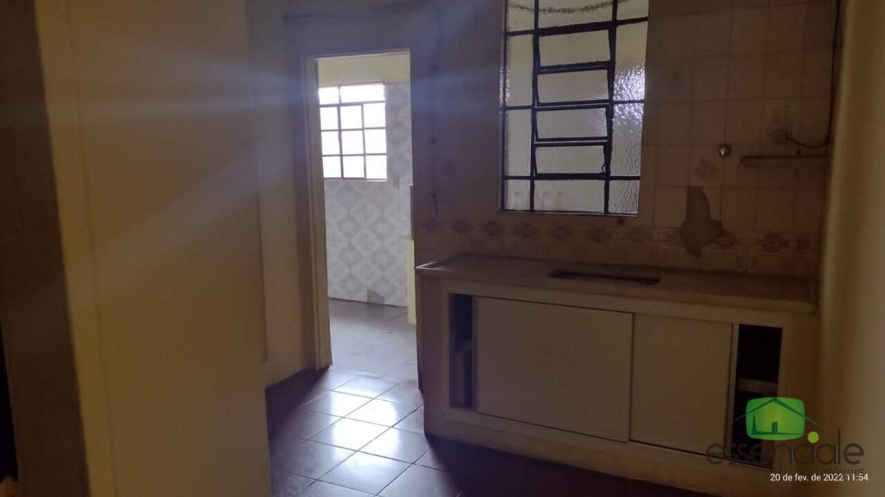 Casa à venda com 4 quartos, 220m² - Foto 21