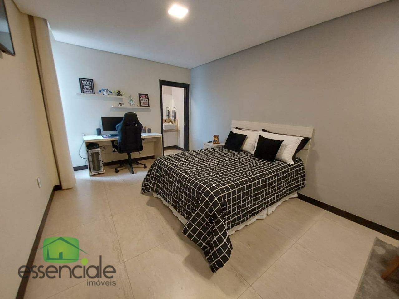 Casa de Condomínio à venda com 4 quartos, 420m² - Foto 12