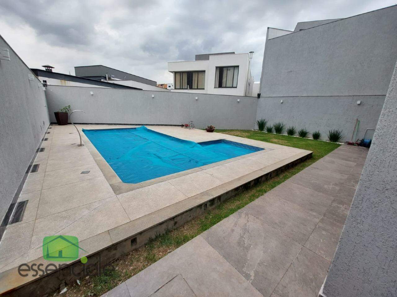 Casa de Condomínio à venda com 4 quartos, 420m² - Foto 24