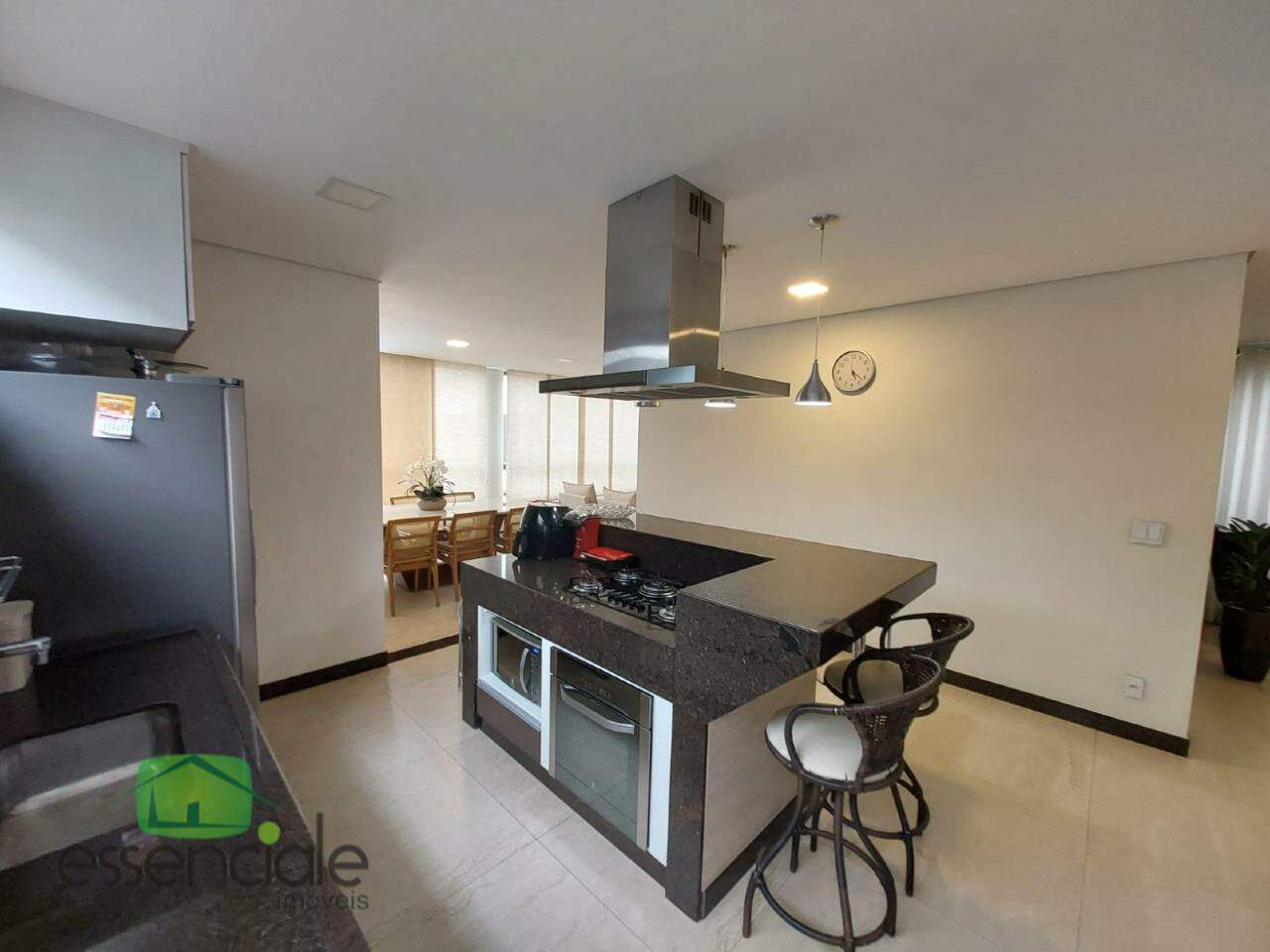 Casa de Condomínio à venda com 4 quartos, 420m² - Foto 18