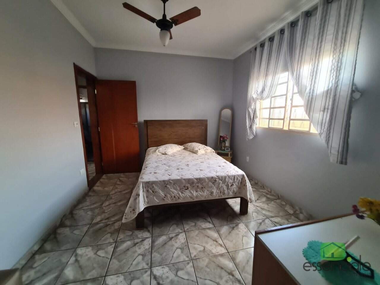 Prédio Inteiro à venda com 4 quartos, 90m² - Foto 8