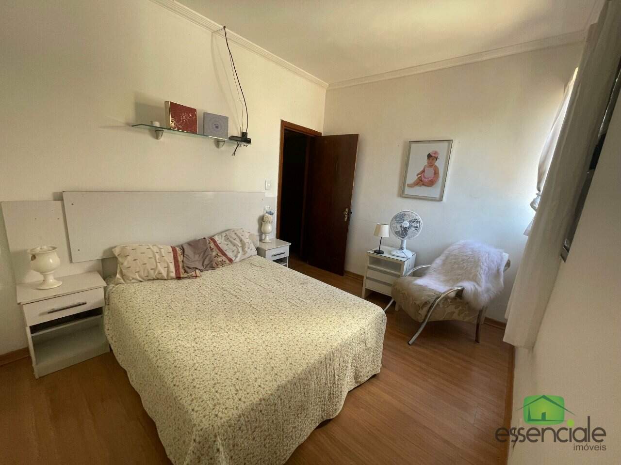 Casa à venda com 3 quartos, 220m² - Foto 11