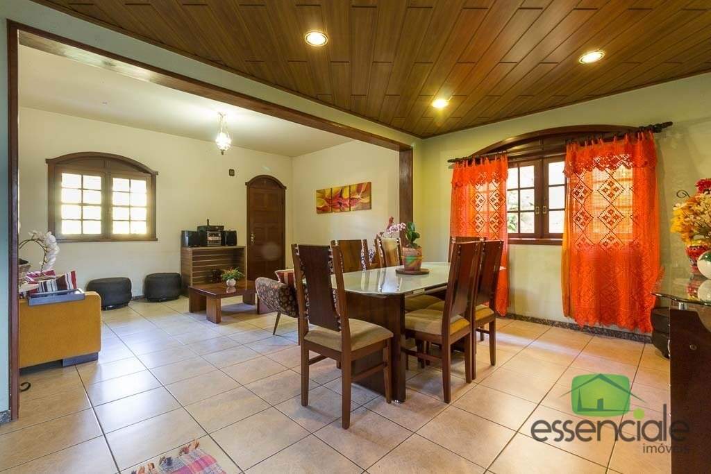 Casa à venda com 3 quartos, 180m² - Foto 4