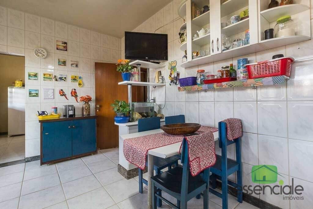 Casa à venda com 3 quartos, 180m² - Foto 20