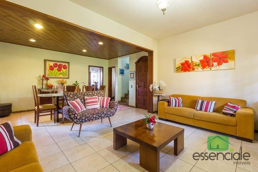 Casa à venda com 3 quartos, 180m² - Foto 5