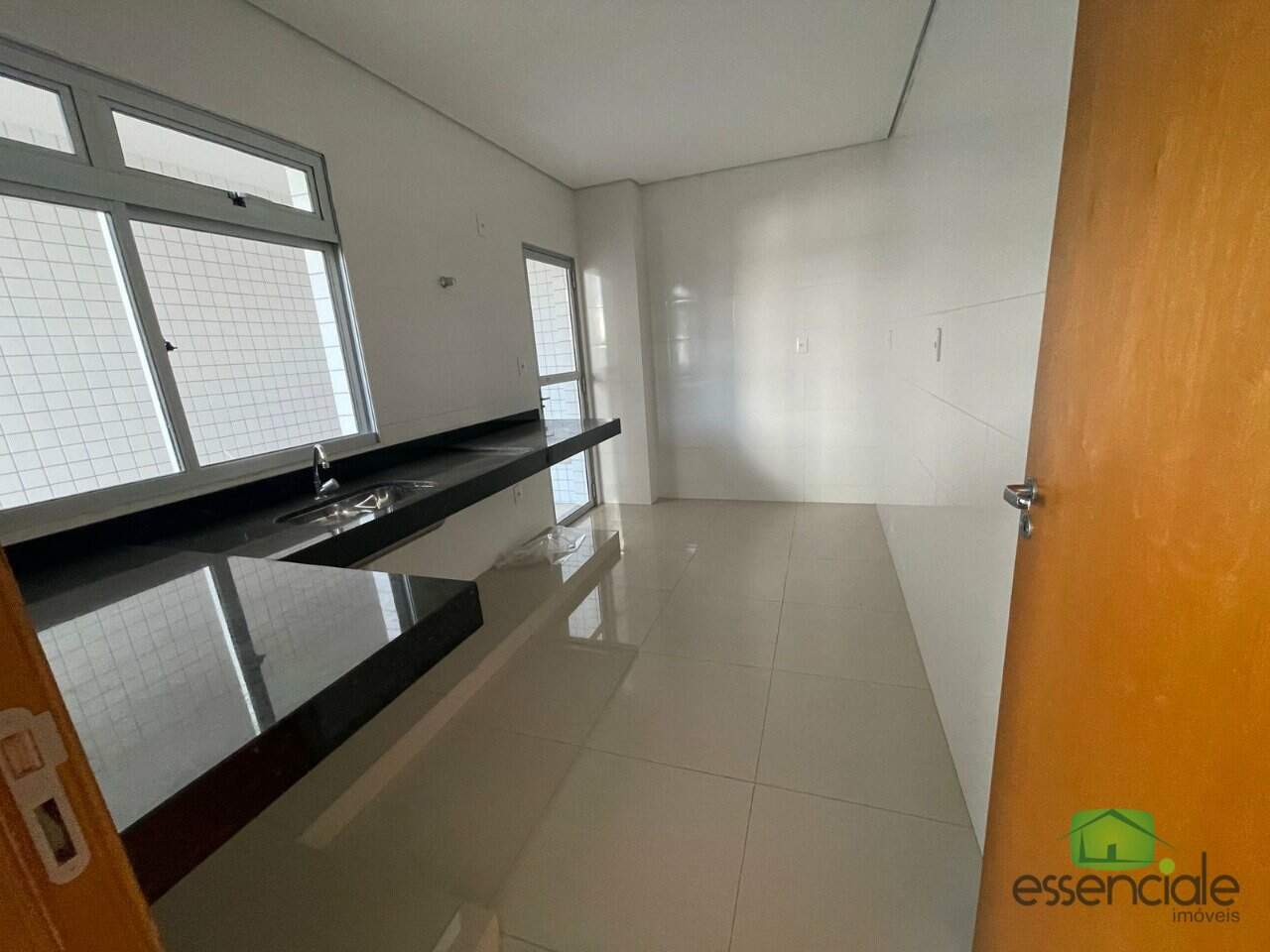 Apartamento à venda com 3 quartos, 100m² - Foto 8